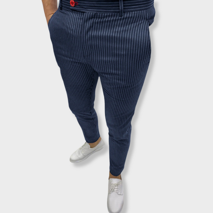 Pantaloni casual slim fit