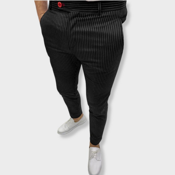 Pantaloni casual slim fit