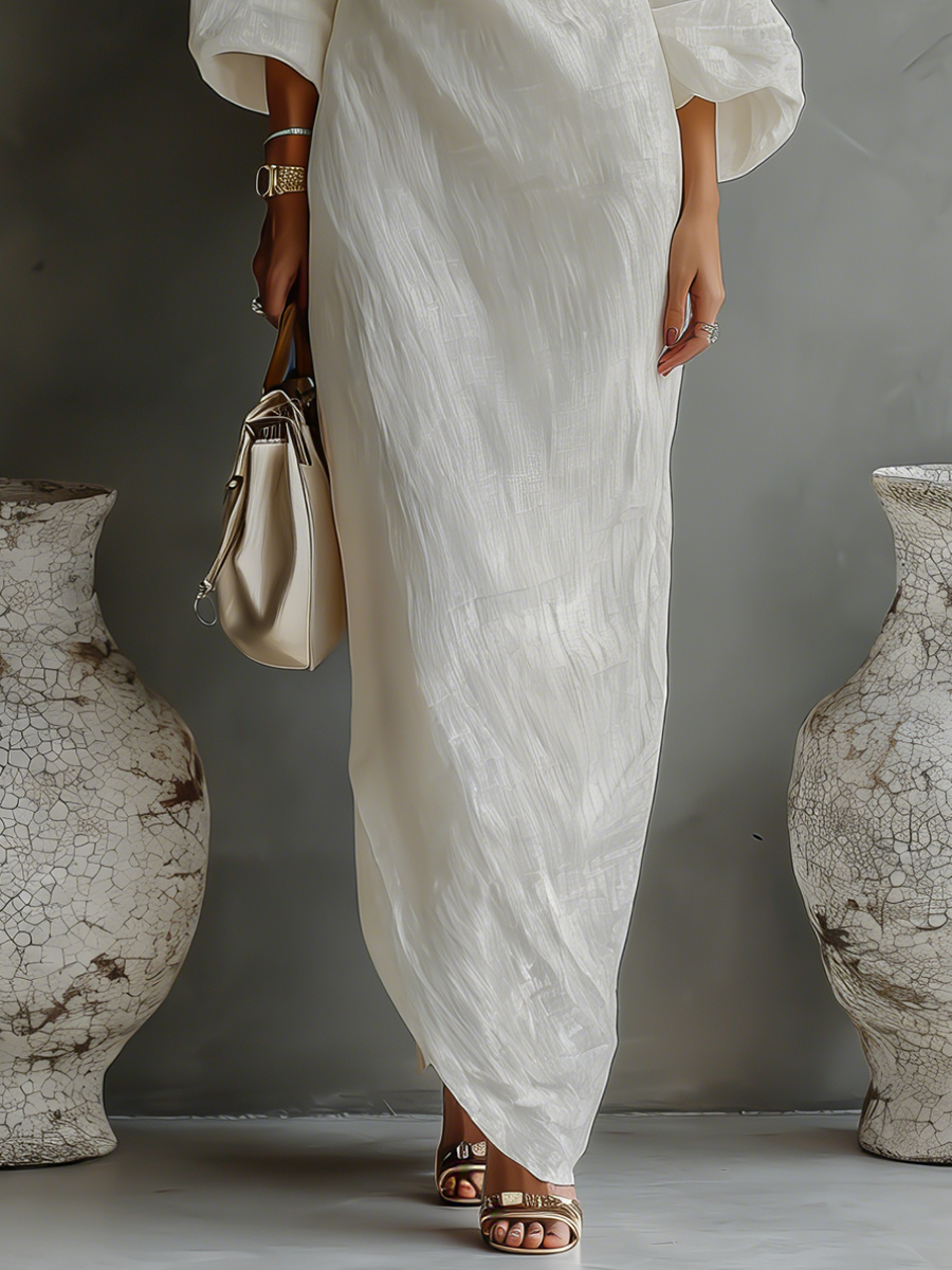 Abito Fluido Elegante in Bianco Avorio con Spalle Scoperte