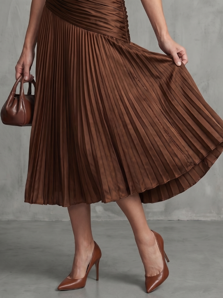 Theodora | Vestito Midi con Plissettatura e Strisce in Vita
