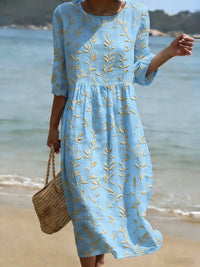 Abito casual da donna con stampa floreale.
