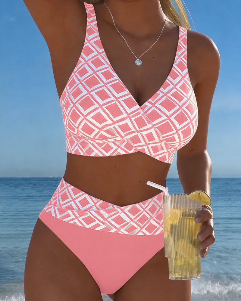 Bikini a Due Pezzi con Taglio del Reggiseno e Motivo a Diamante