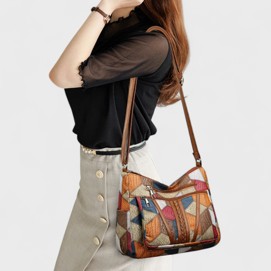 Soraya  –  Eleganza e praticità in un unico accessorio