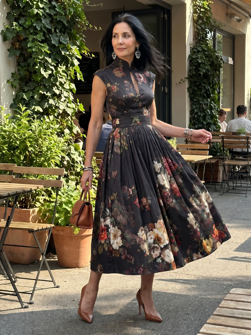 Greta | Vestito Midi Plissettato a Fiori con Collo Alto