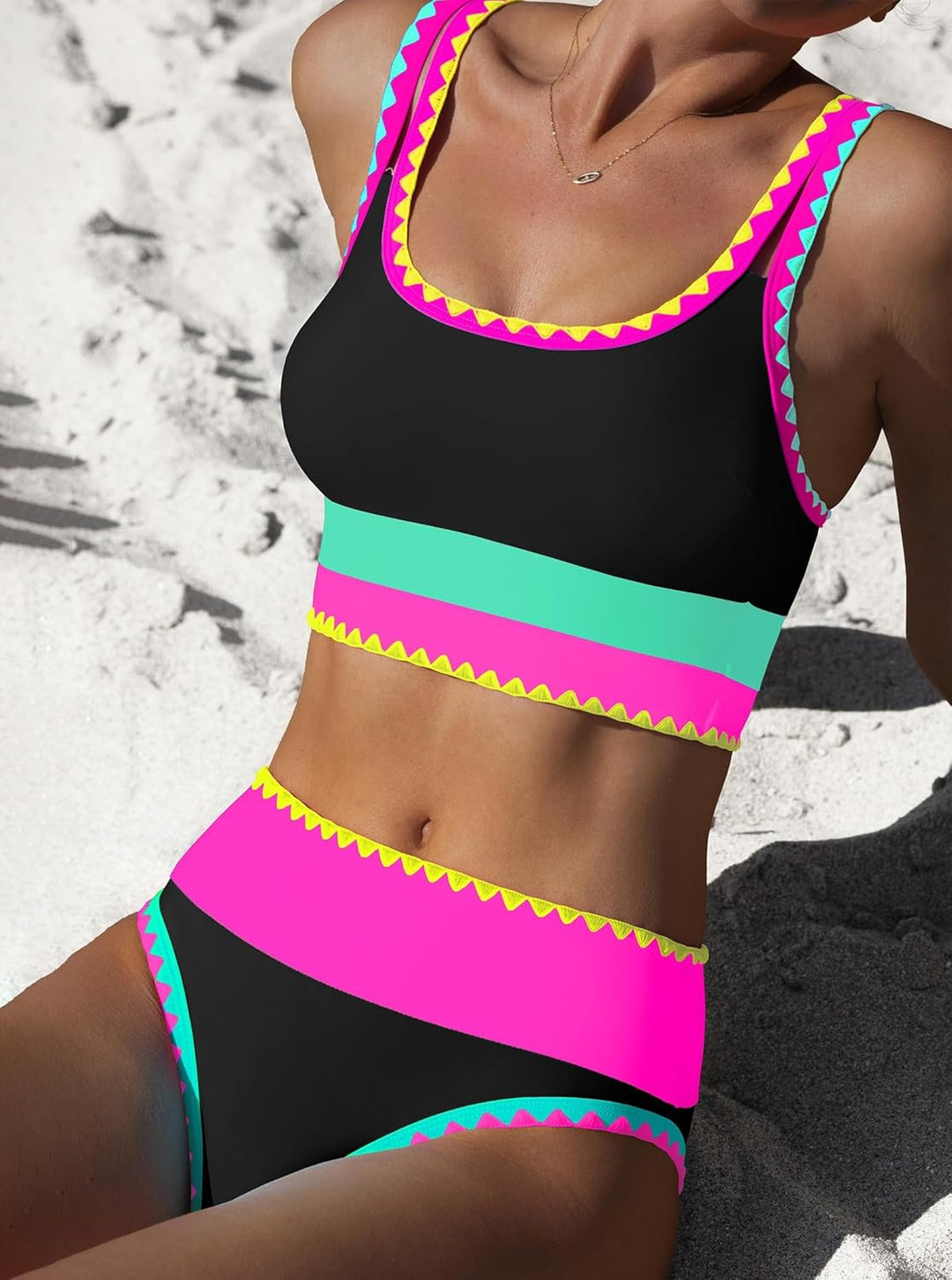 Lucy | Bikini a vita alta con effetto immediato
