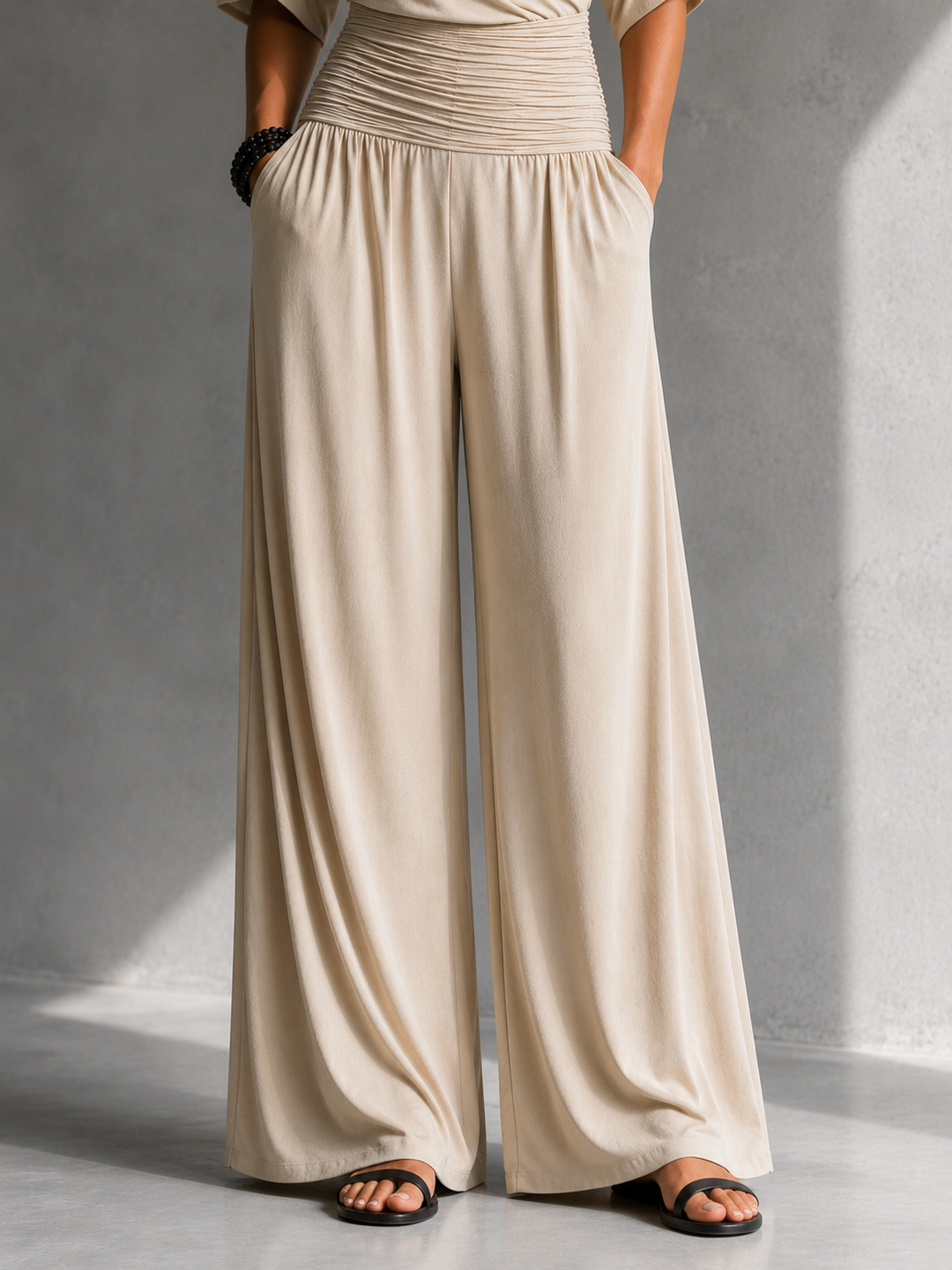 Alia | Elegante Tuta Larga con Gamba Ampia