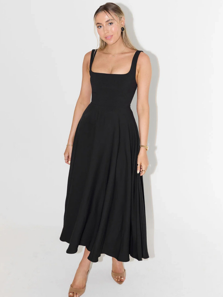 NOMI | Abito Nero Elegante al Ginocchio con Scollo Quadrato