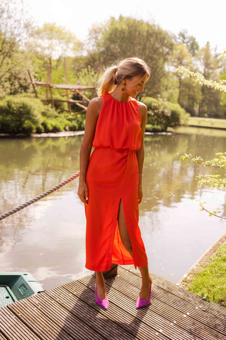Leonie™ | Abito midi senza maniche con collo alto