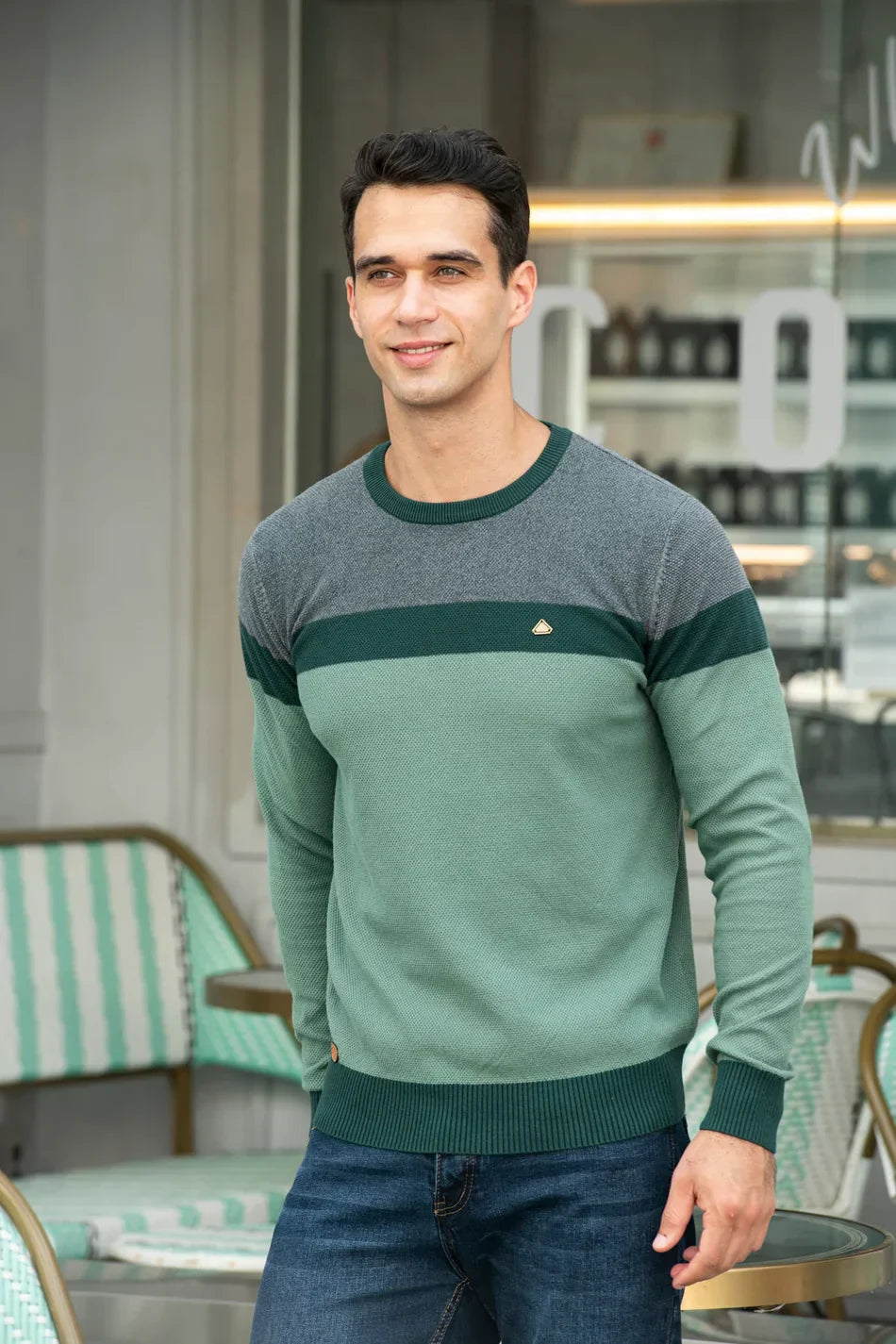 Maglione da uomo con scollo rotondo