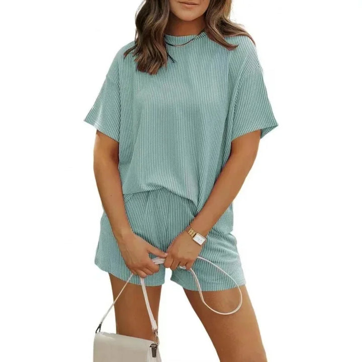 NOMI™- Set Estiva – T-shirt oversize e shorts in tessuto a costine – comoda e alla moda