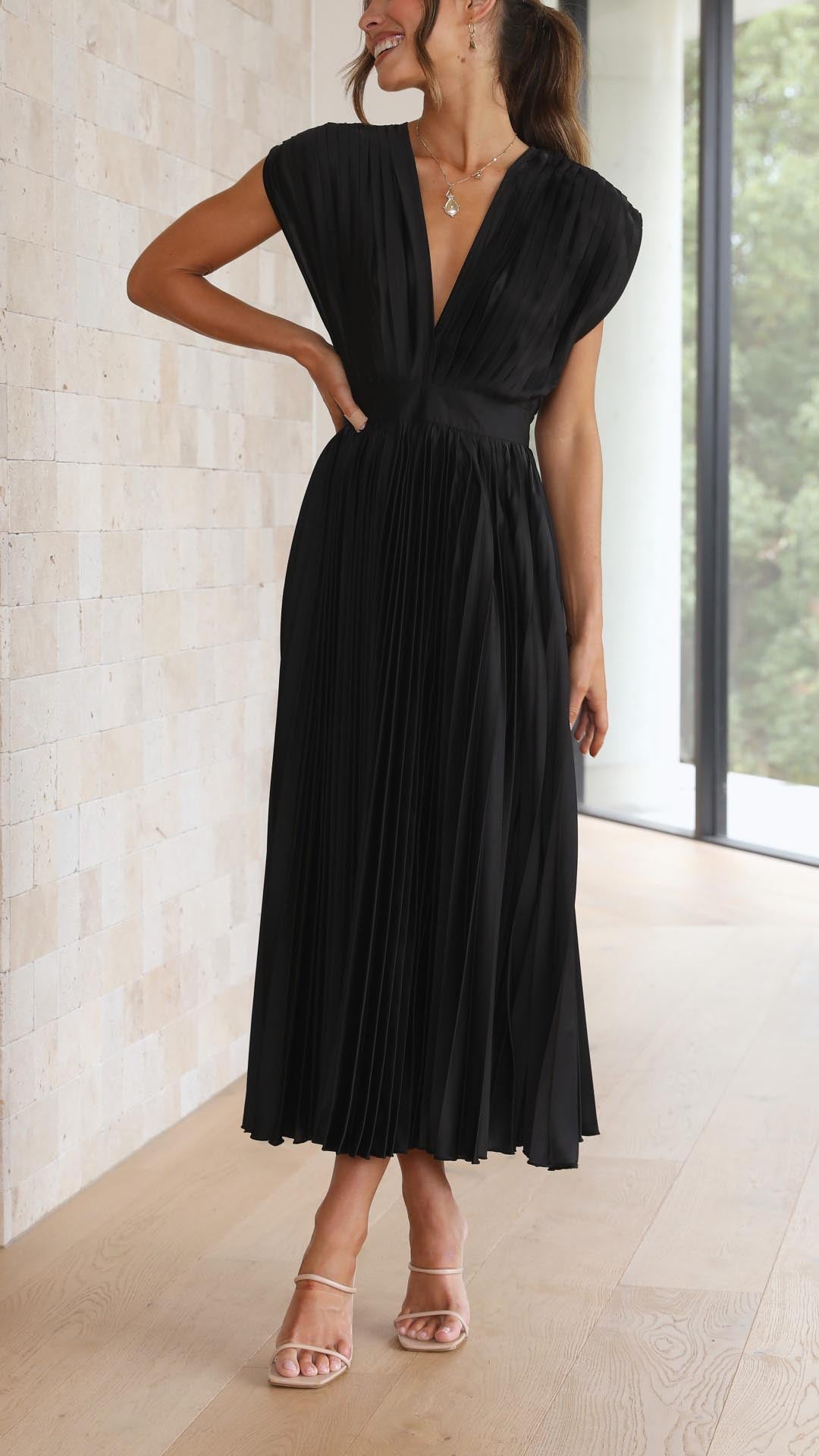 Isla | Vestito Plisettato Elegante