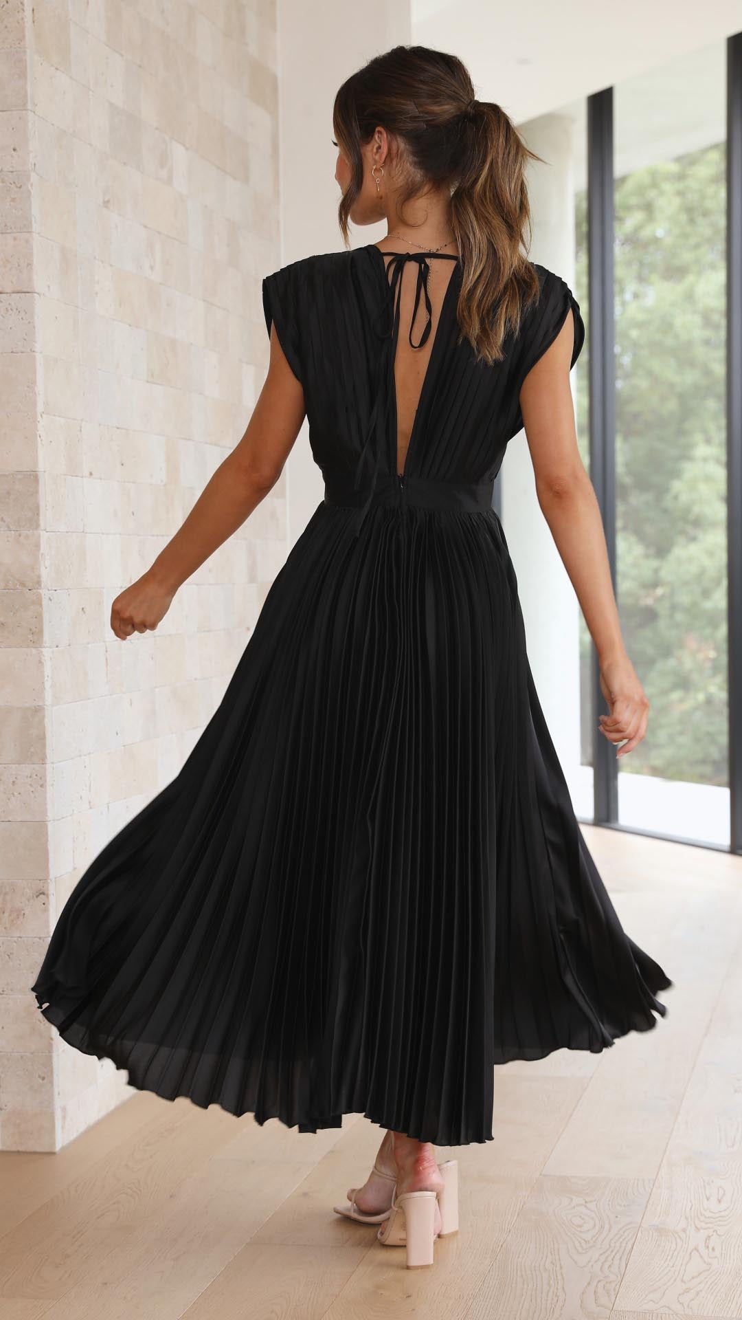 Isla | Vestito Plisettato Elegante