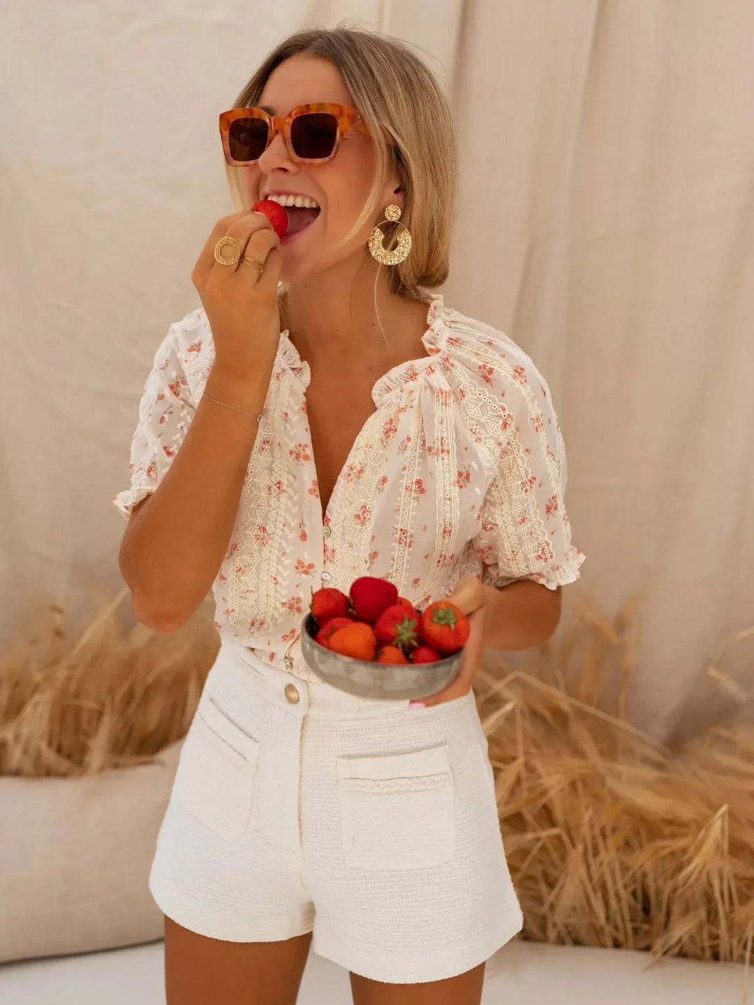 Elina™ | Blusa floreale con un tocco romantico estivo