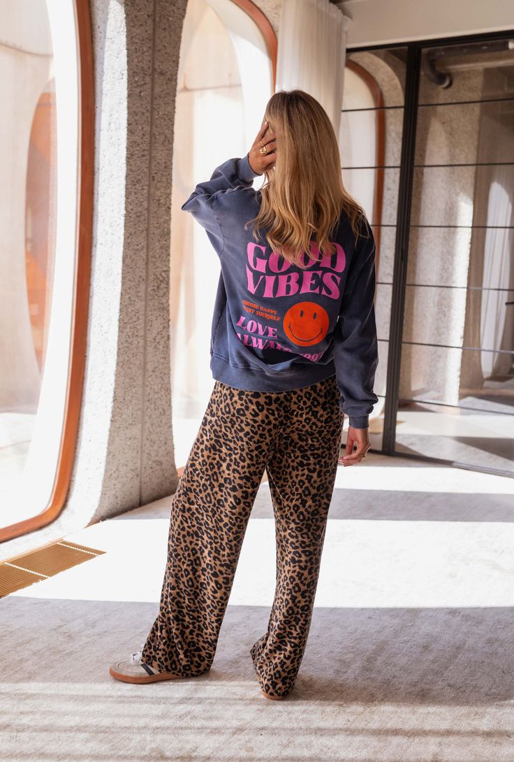 Mira™ | Pantaloni con stampa leopardata e comfort urbano