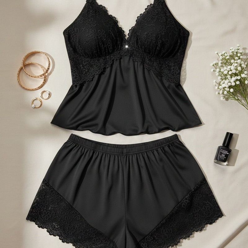 Set pigiama con bordi in pizzo