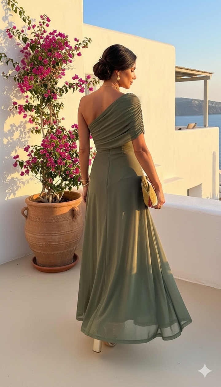 Uma - Abito largo fluido con design elegante