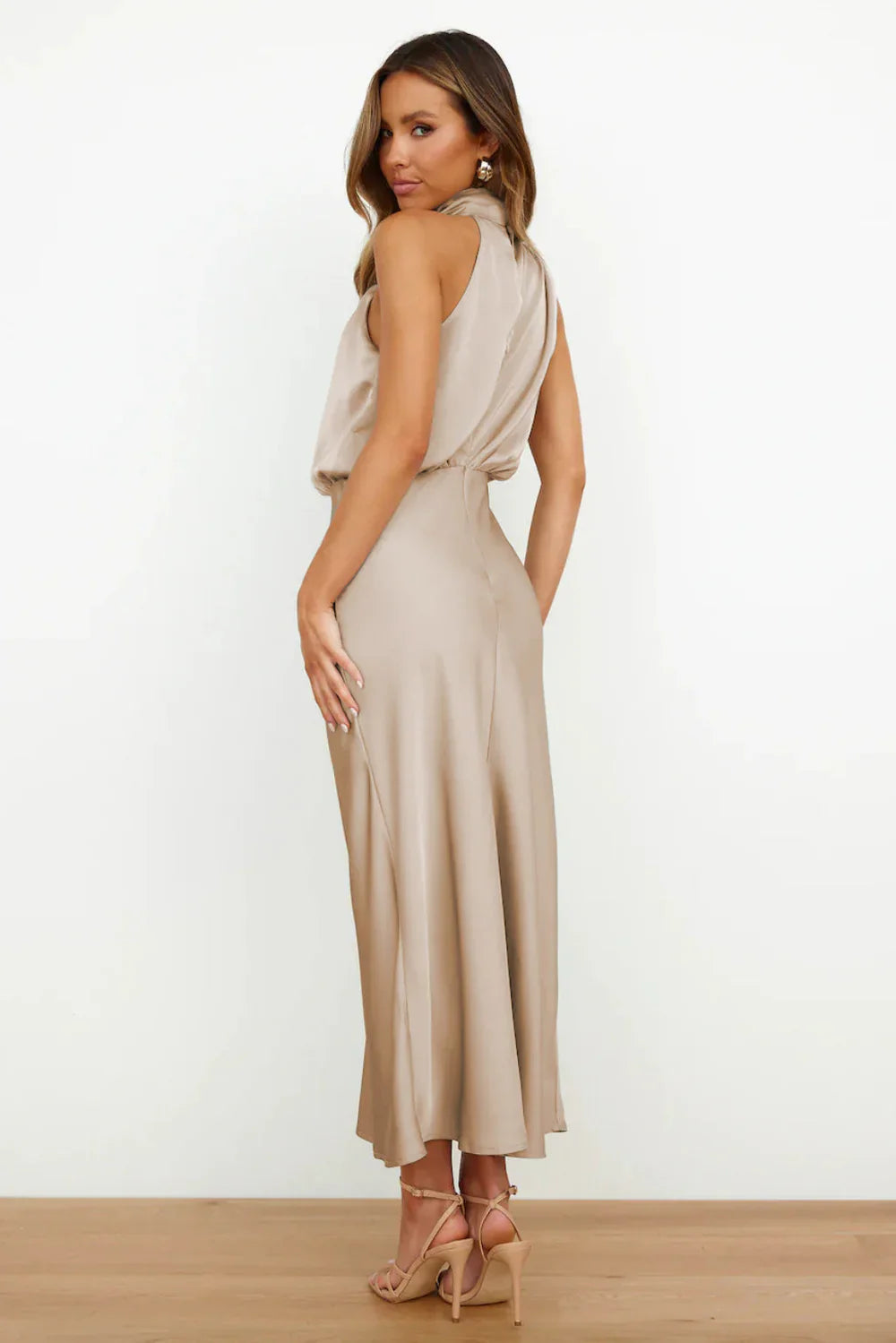 NOMI™  -  Abito Elegante all’American