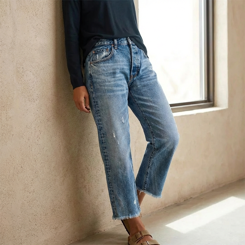 Jeans corti dritti retro per donna